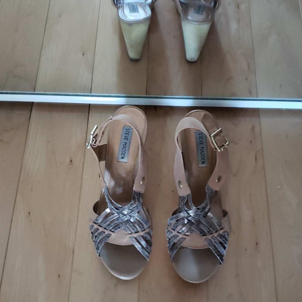 Steve Madden platform sandals